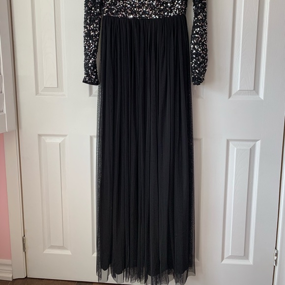 Black Dress - Picture 2 of 7